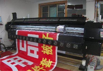 横州喷绘广告分辨率是多少？